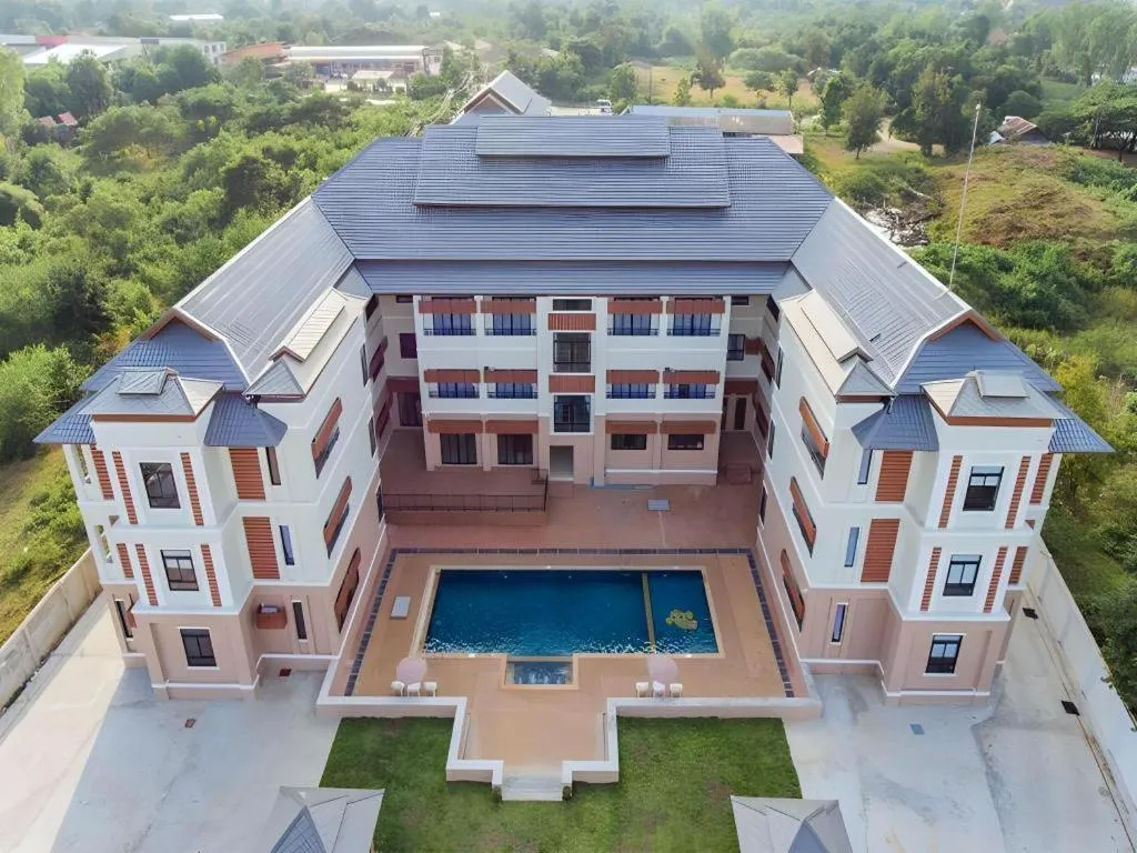 S-Tawan Hotel & Convention