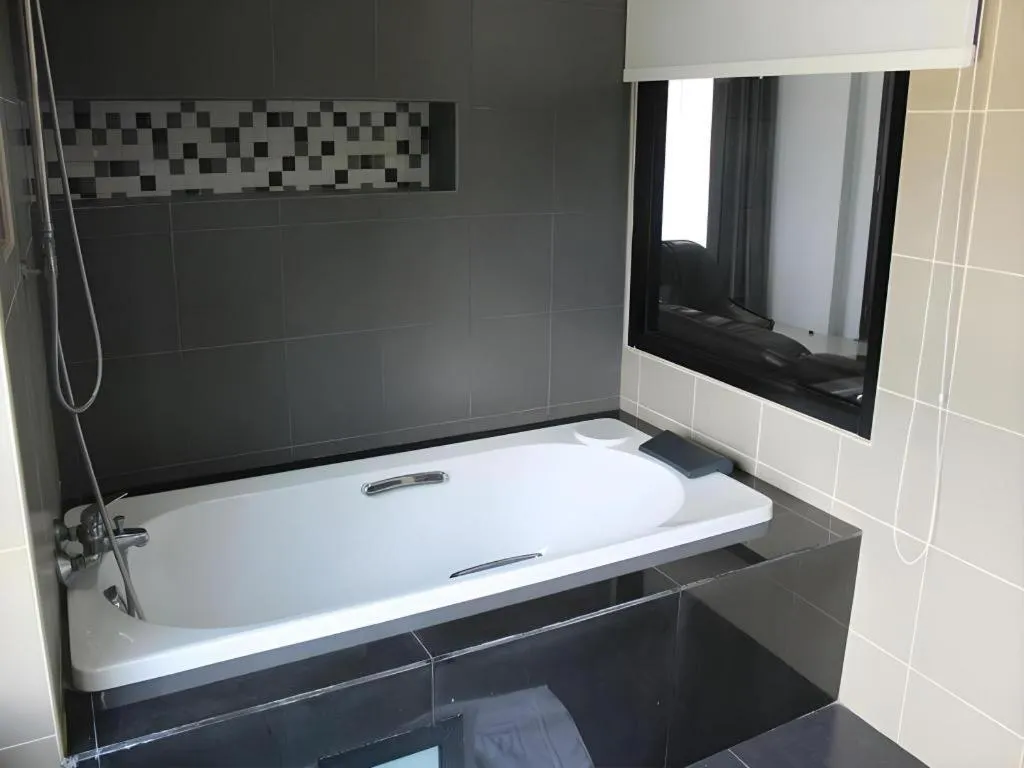 S-Tawan Hotel & Convention