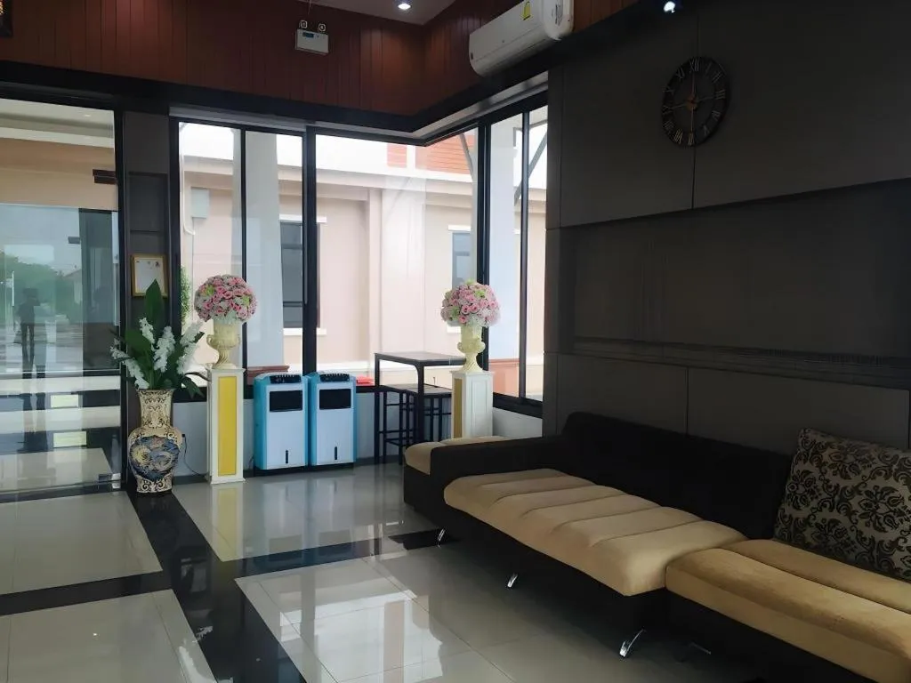 S-Tawan Hotel & Convention