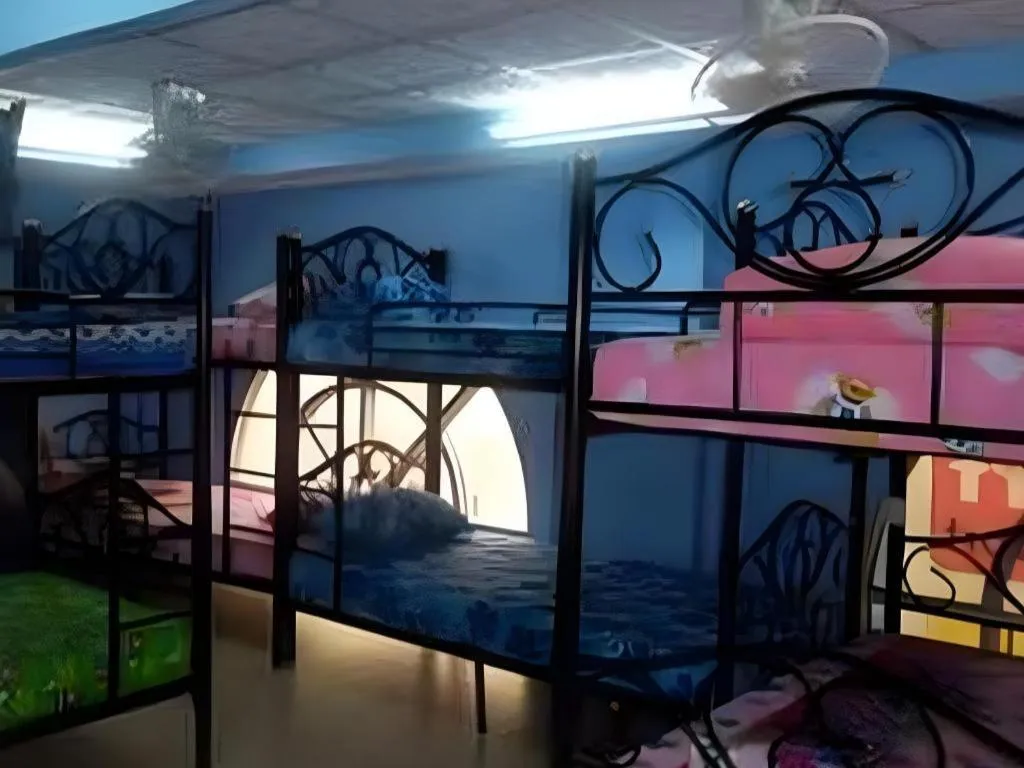 Bed in Centaur Inn Hotel