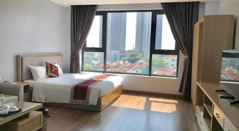 Bed in Phoenix Hotel 3