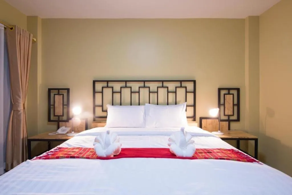 Bed in Bees Smile Hotel