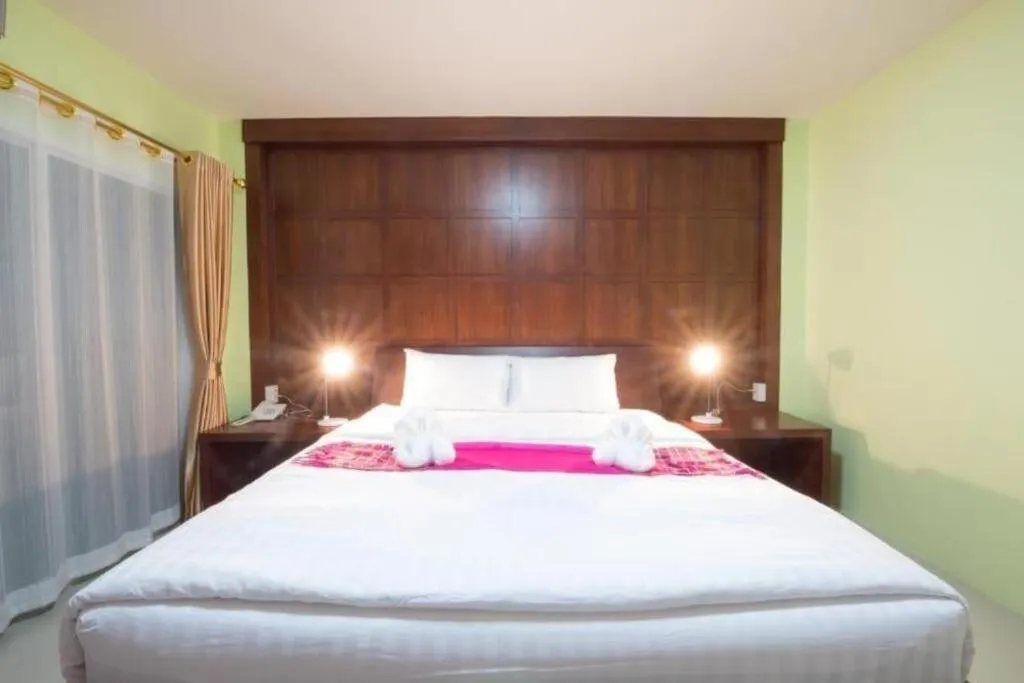 Bed in Bees Smile Hotel