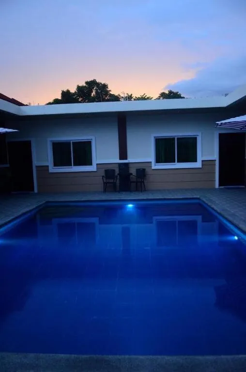 Jo Carter's Hotel & Suites Angeles City