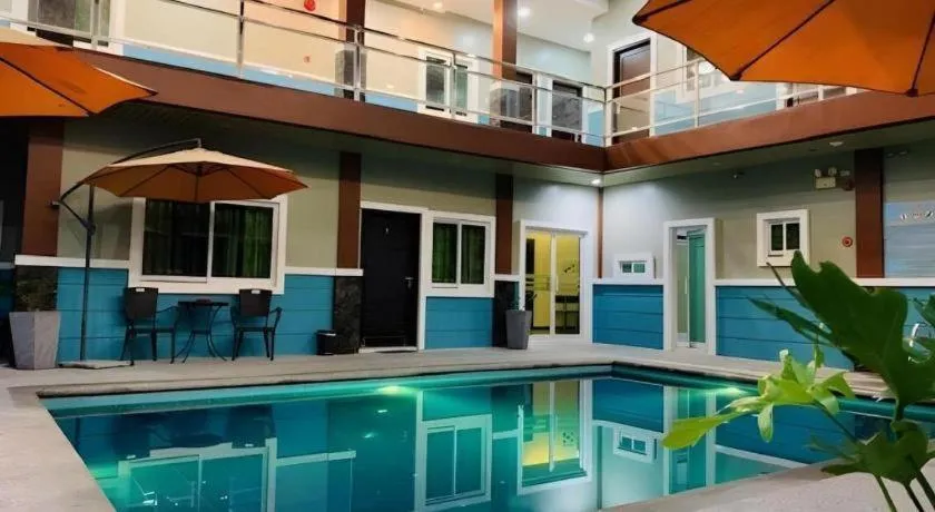 Jo Carter's Hotel & Suites Angeles City