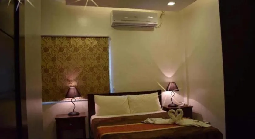 Jo Carter's Hotel & Suites Angeles City