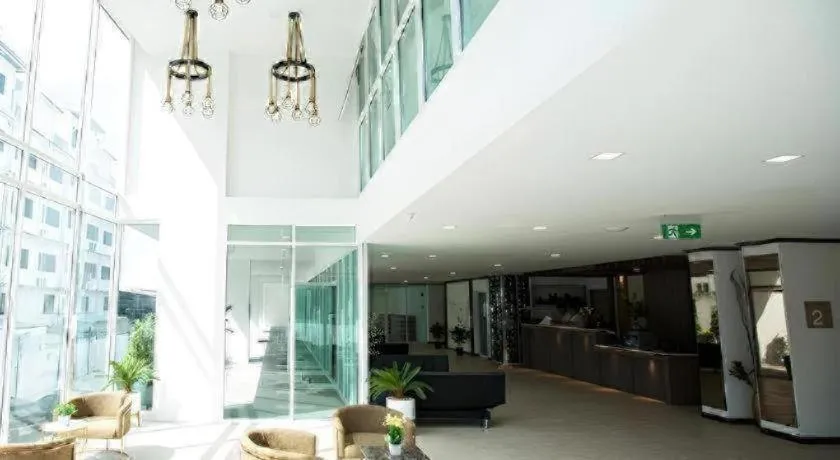 B2 Nakhonsawan Premier Hotel