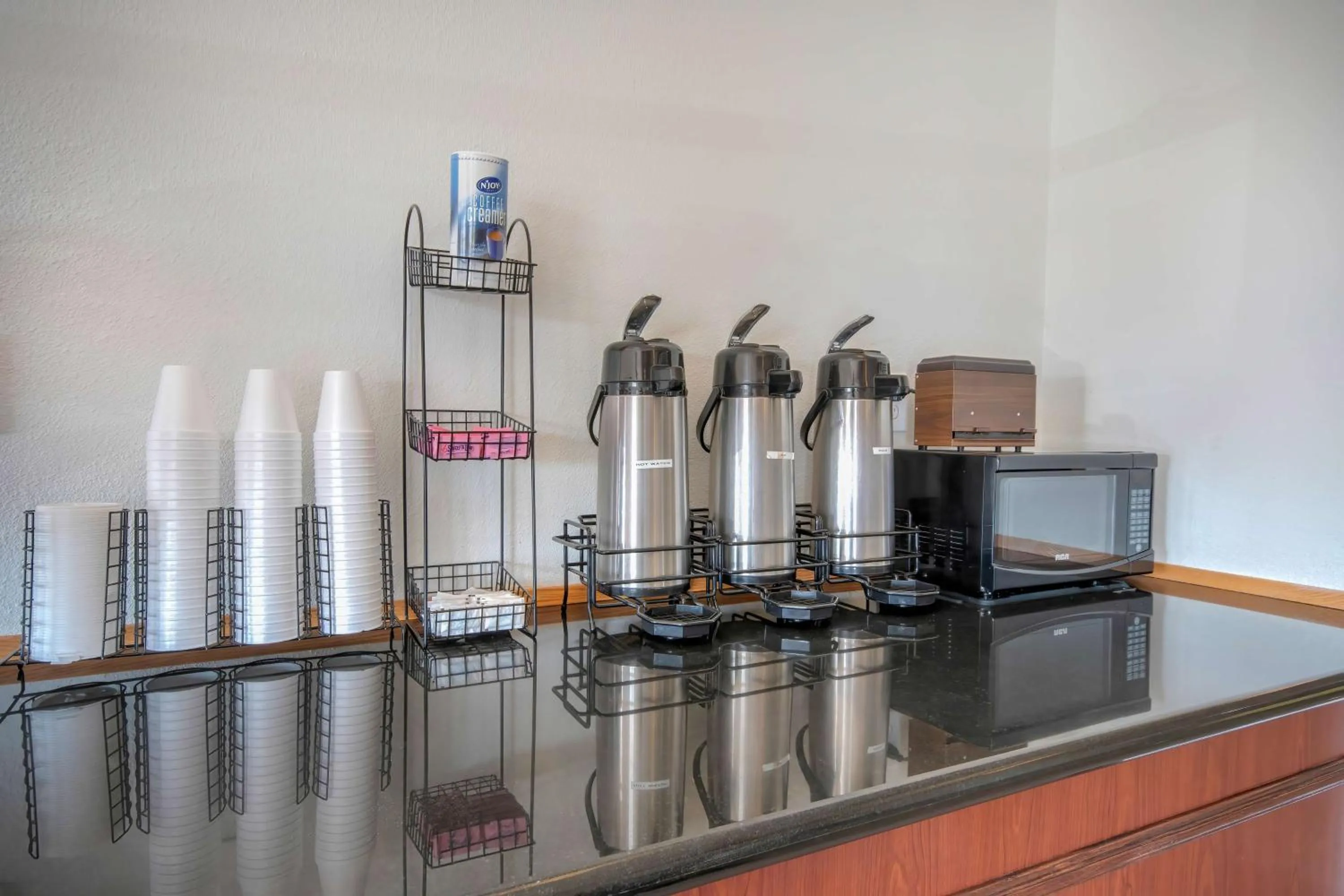 Property building in Motel 6 Walton, KY - Richwood - Cincinnati Airport South