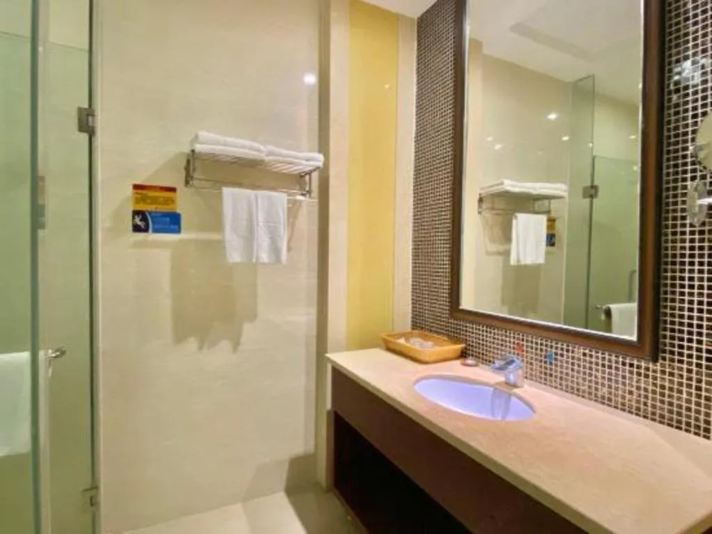 Longyan Capital International Hot Spring Resort