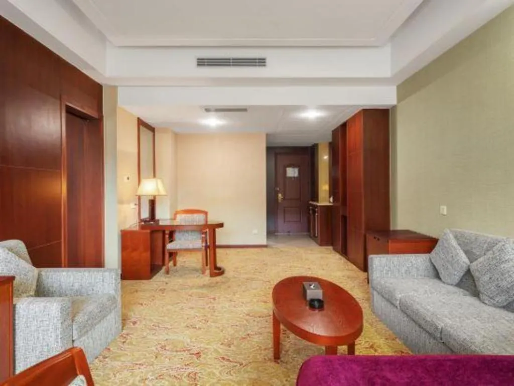 Longyan Capital International Hot Spring Resort