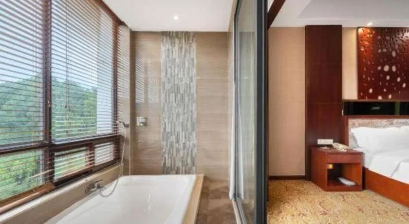 Bed in Longyan Capital International Hot Spring Resort