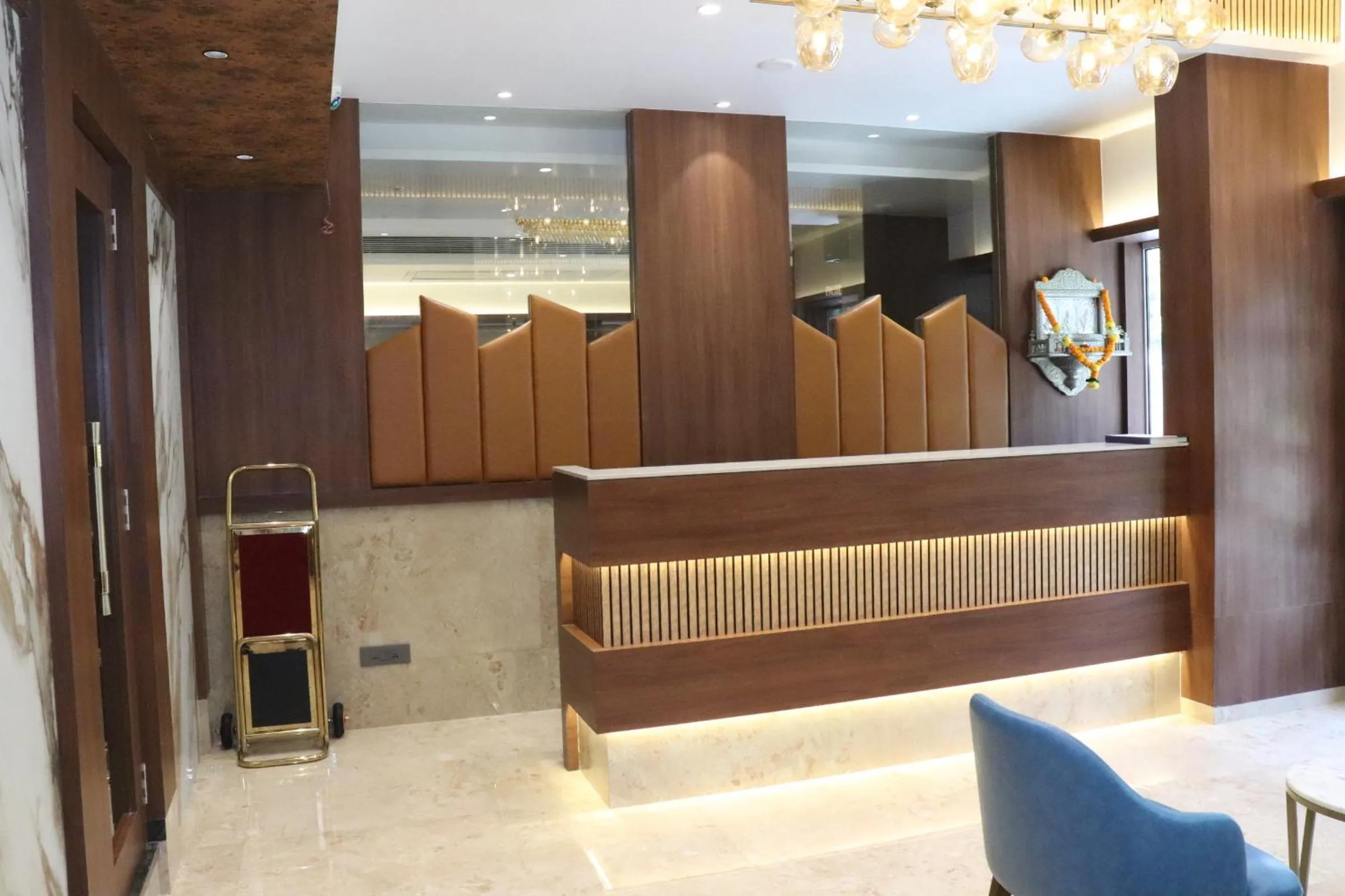 Lobby or reception in Hotel Golden Nest Thane