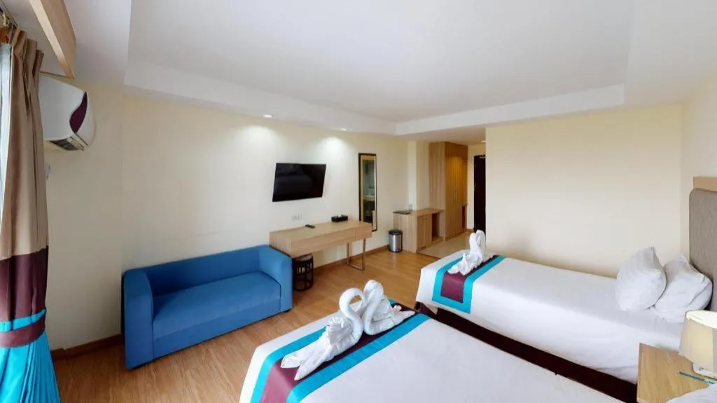 Bed in Blue Wave Hotel Hua Hin