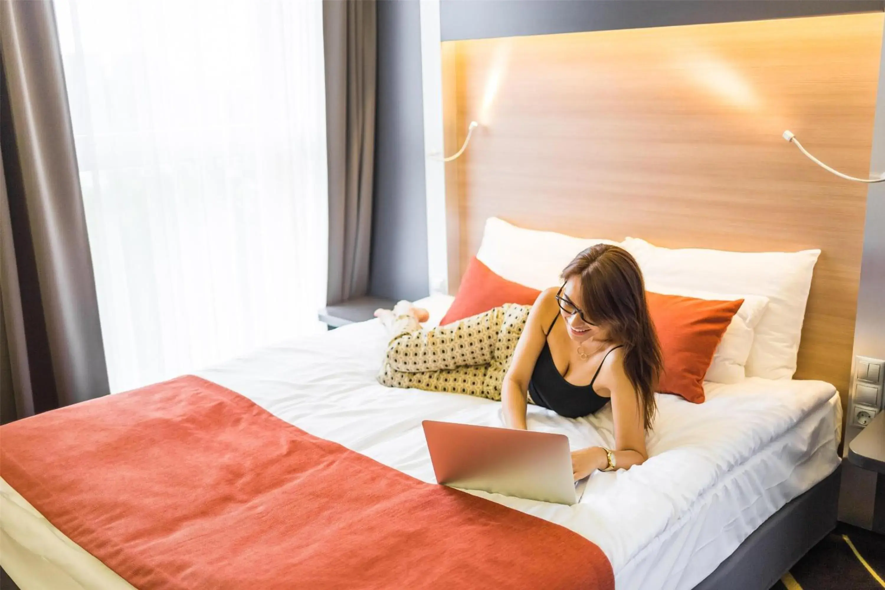 Queen Room with Lake View - Non-Smoking in Best Western Plus Lakeside Hotel Queen Room with Lake View - Non-Smoking in Best Western Plus Lakeside Hotel