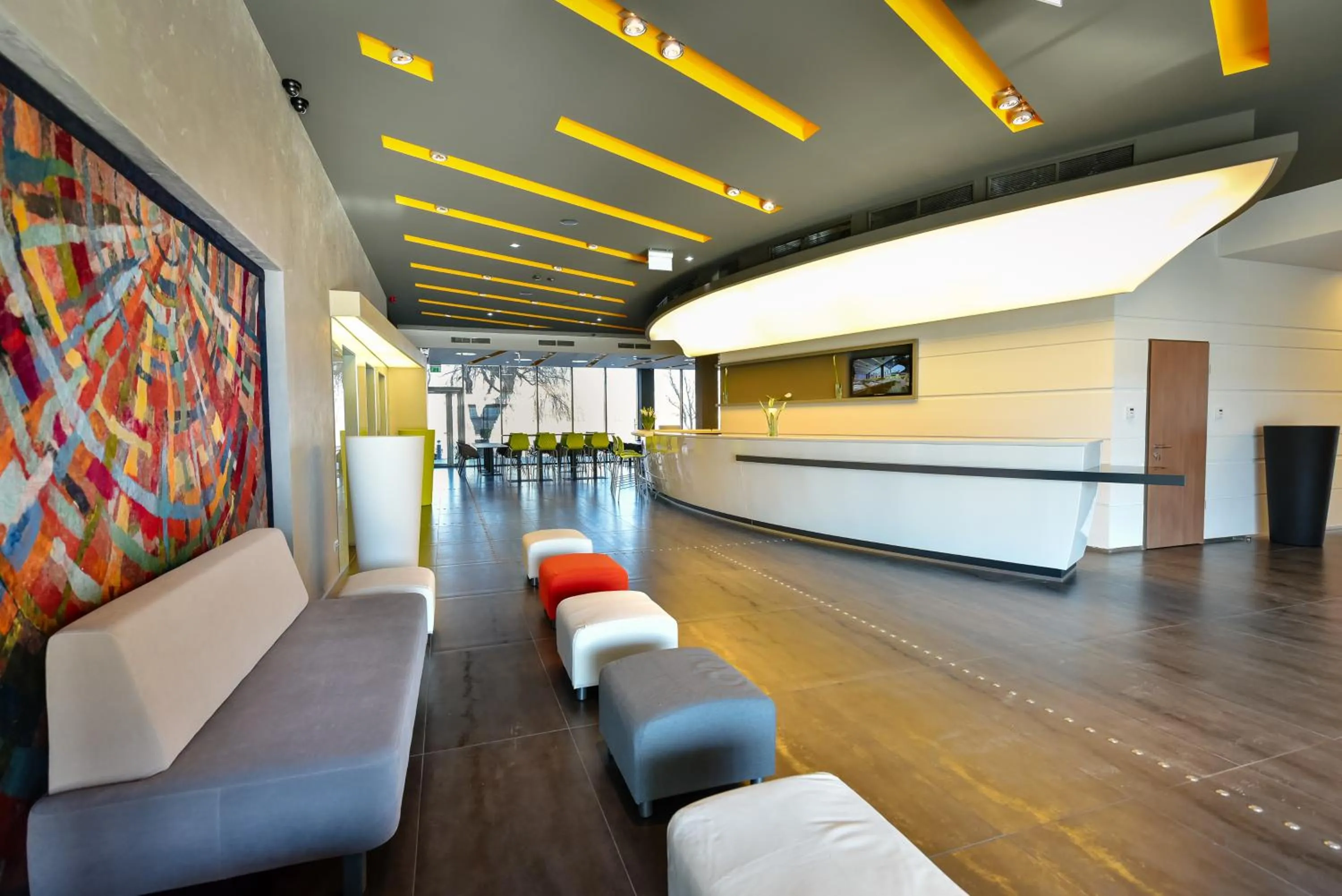 Lobby or reception in Best Western Plus Lakeside Hotel