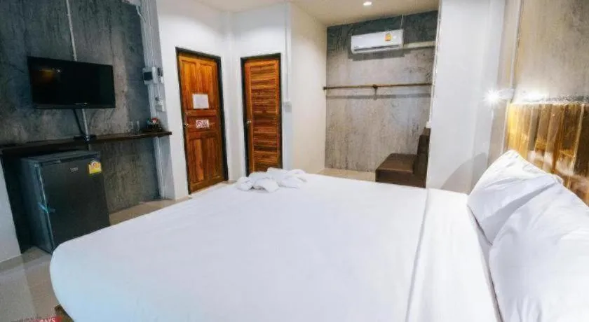 Bed in Seven Days a Week Resort