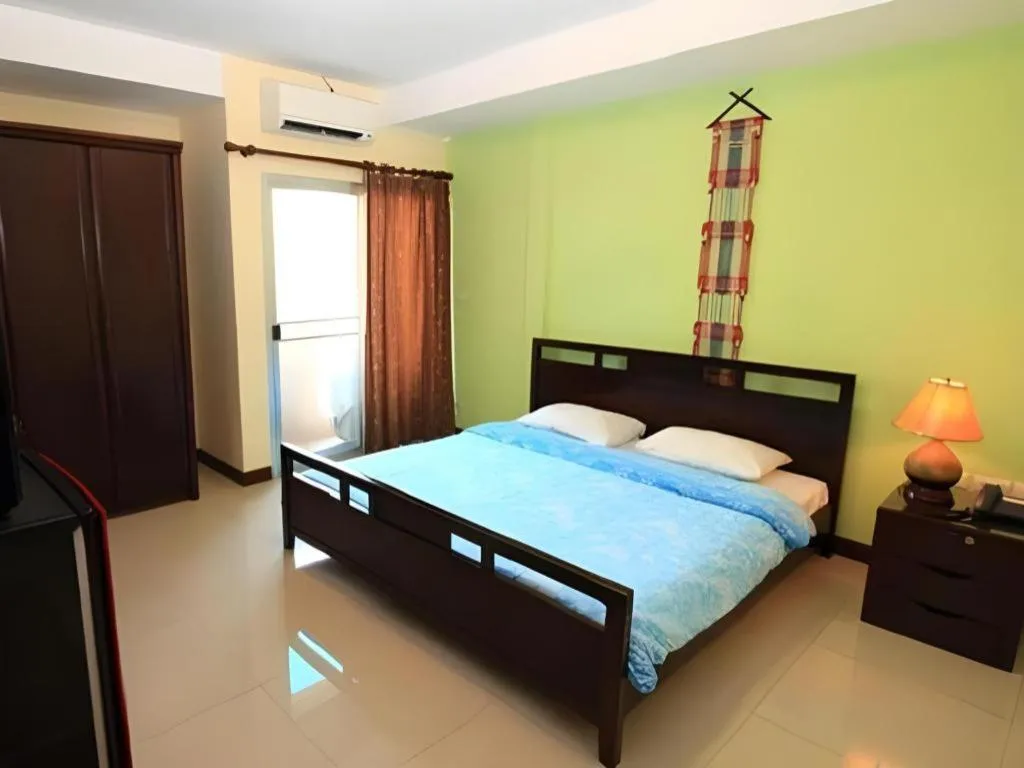 Bed in Sunflower Place