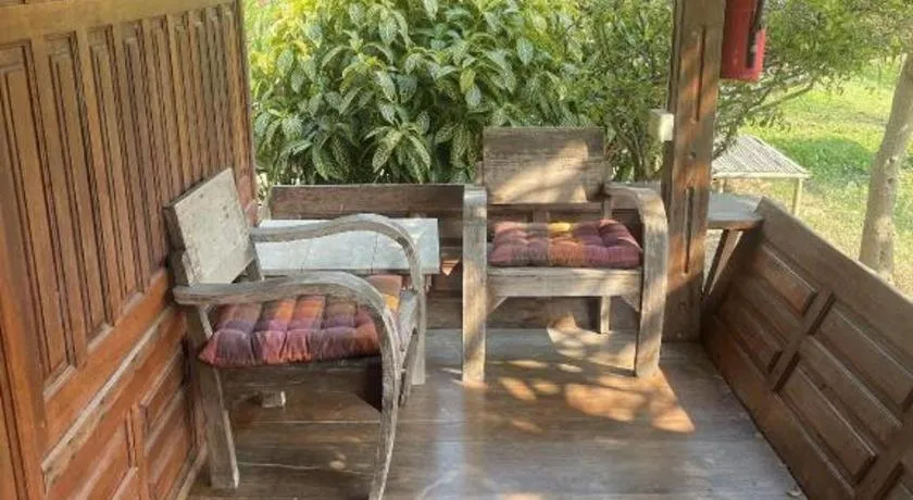 Nai Khun Khao Resort