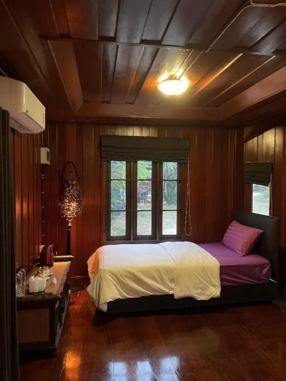 Bed in Nai Khun Khao Resort