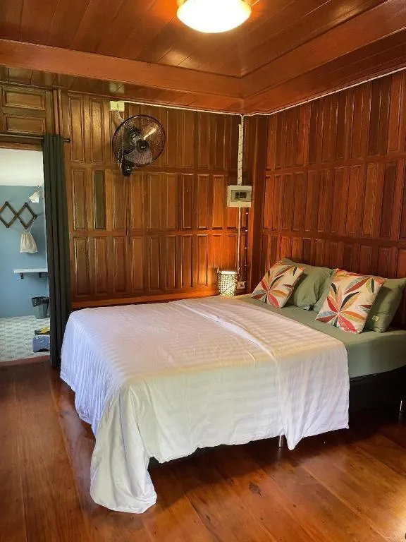 Bed in Nai Khun Khao Resort