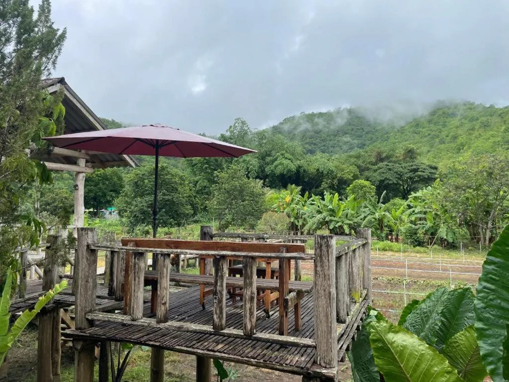 Nai Khun Khao Resort