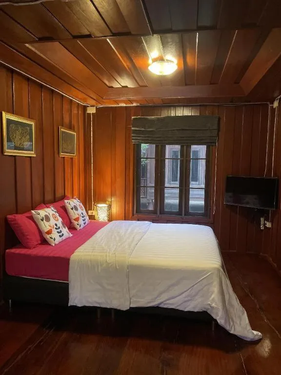 Bed in Nai Khun Khao Resort