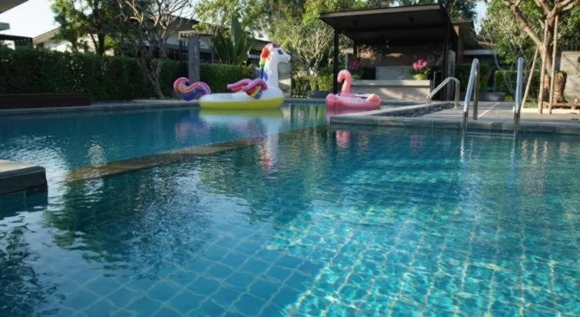 Chatnipa Beach Resort