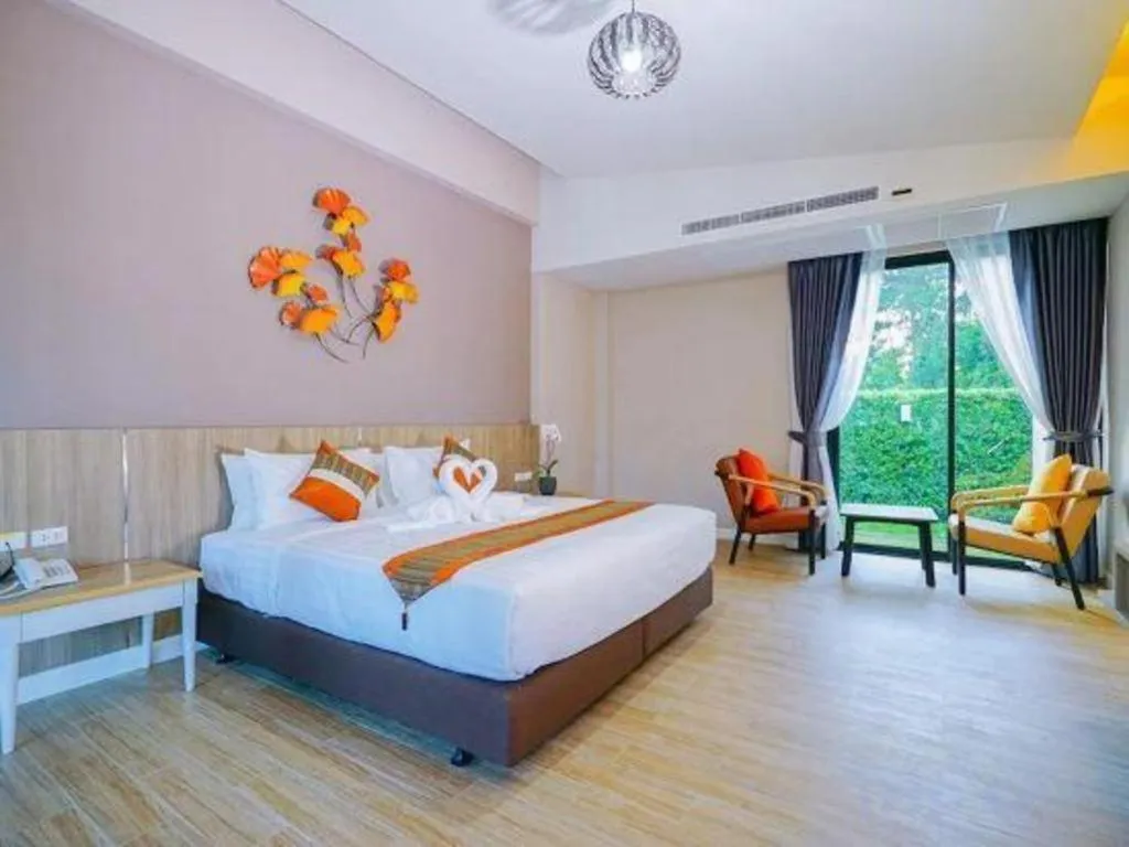 Bed in Chatnipa Beach Resort