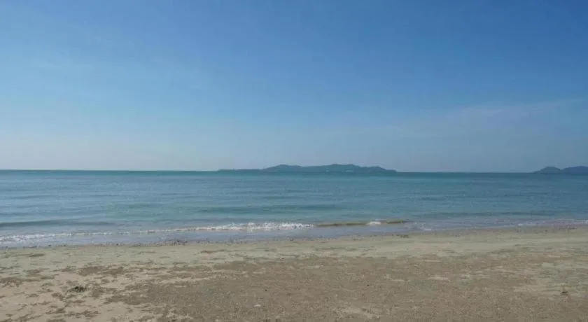 Chatnipa Beach Resort