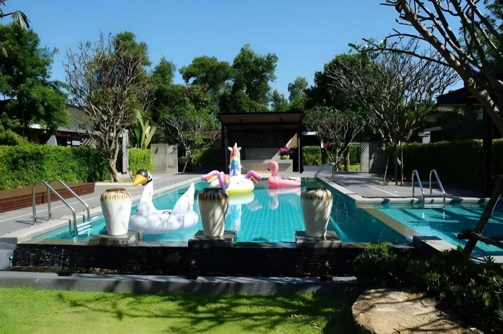 Chatnipa Beach Resort