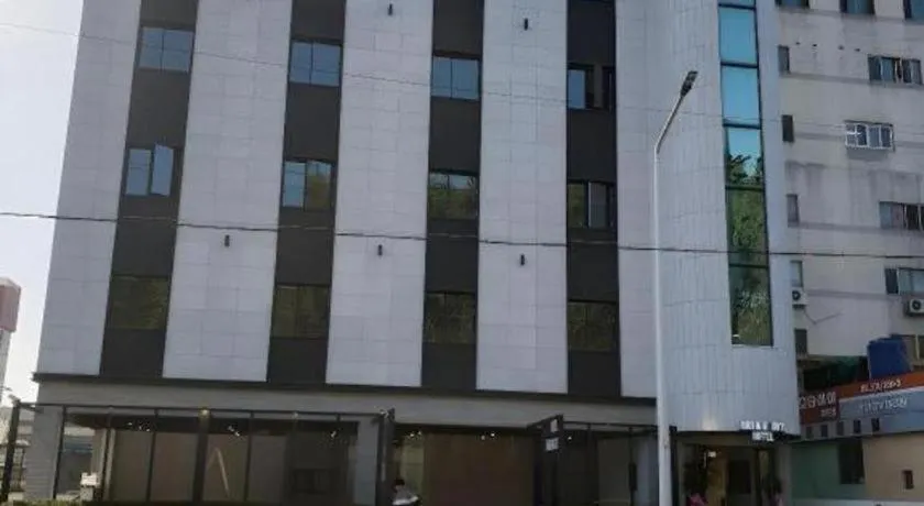 Changwon Brown dot Hotel Palyong