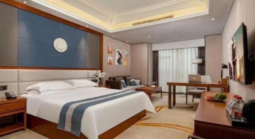 Bed in Metropolo Hotel Chengdu Wuhou Wanda Plaza