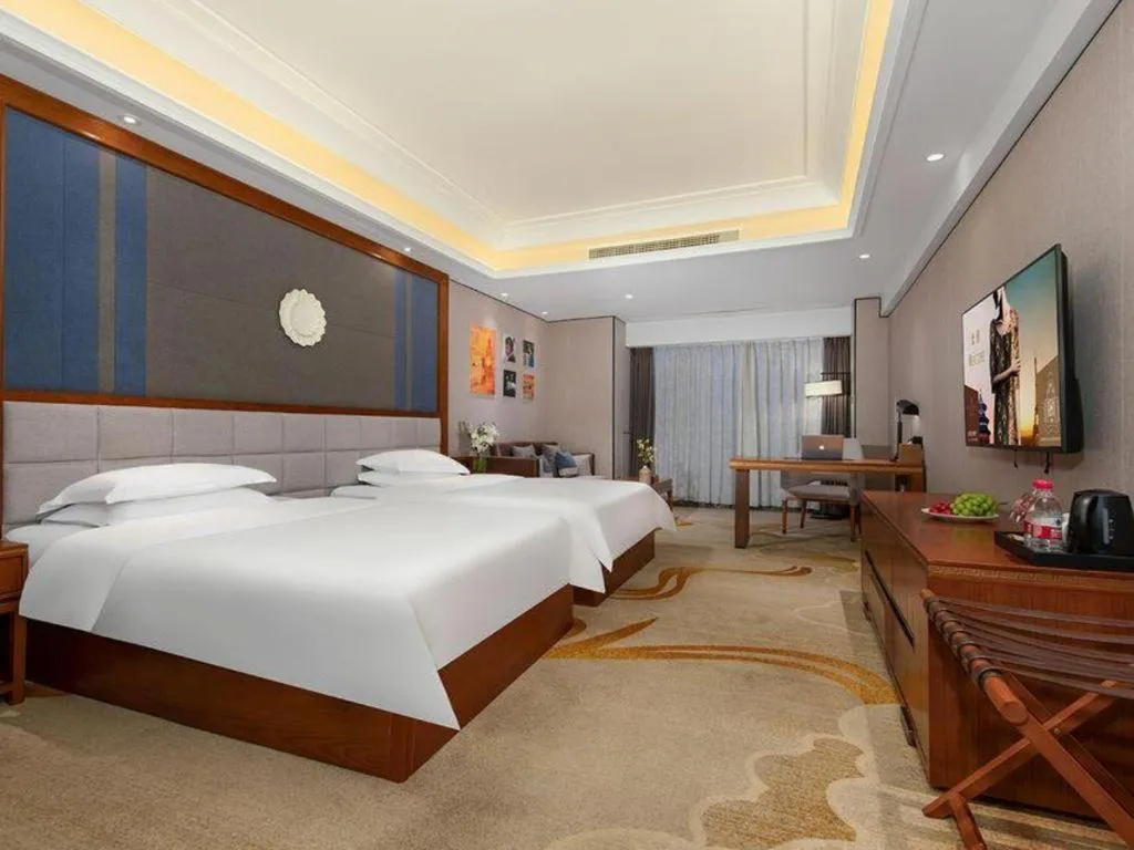 Bed in Metropolo Hotel Chengdu Wuhou Wanda Plaza