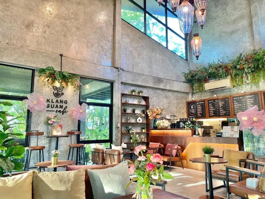 Baan Klang Suan Resort