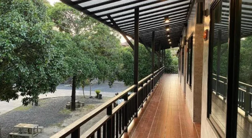 Baan Klang Suan Resort