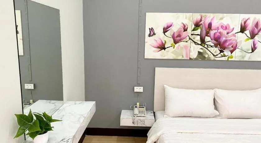 Bed in Sweet Hug Hotel