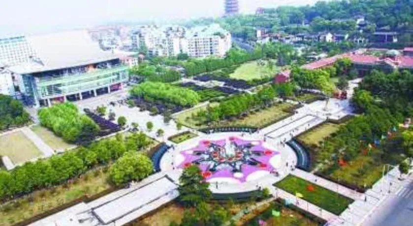 Lavande Hotels Wuhan Wuchang Railway Station Square