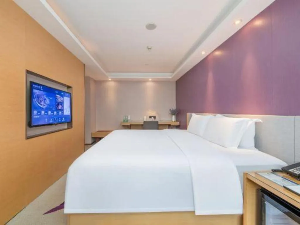 Bed in Lavande Hotel Shenzhen North Station Huawei Gangtou Metro Station