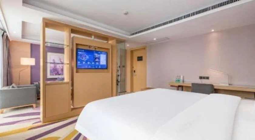 Bed in Lavande Hotel Shenzhen North Station Huawei Gangtou Metro Station