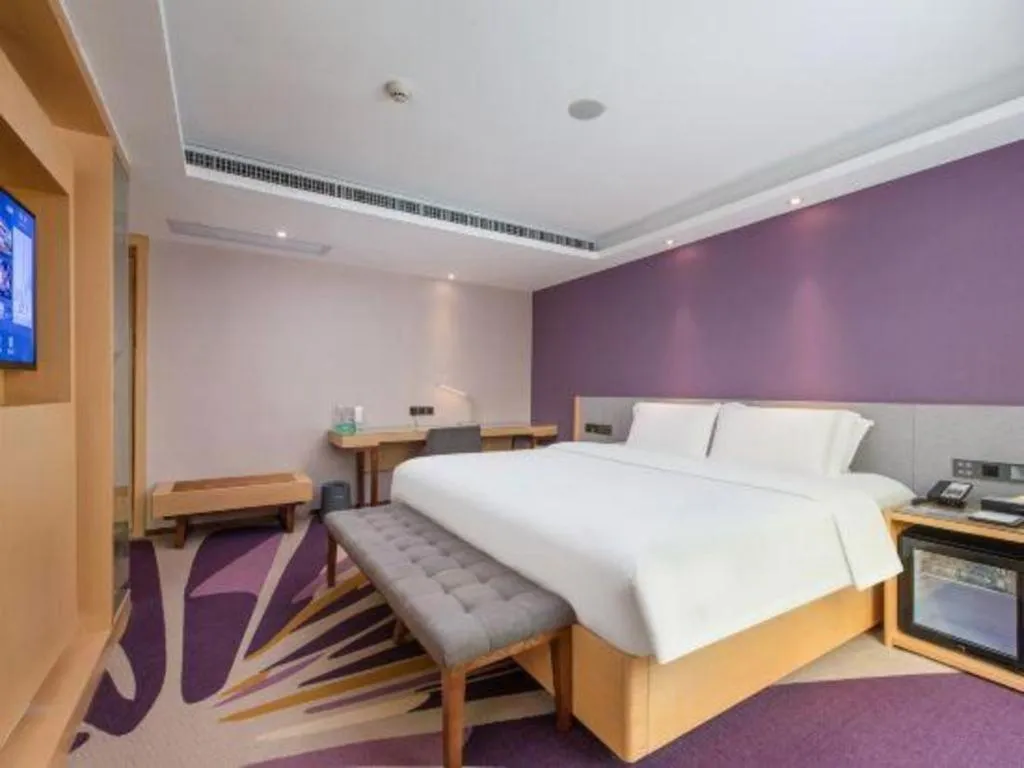 Bed in Lavande Hotel Shenzhen North Station Huawei Gangtou Metro Station