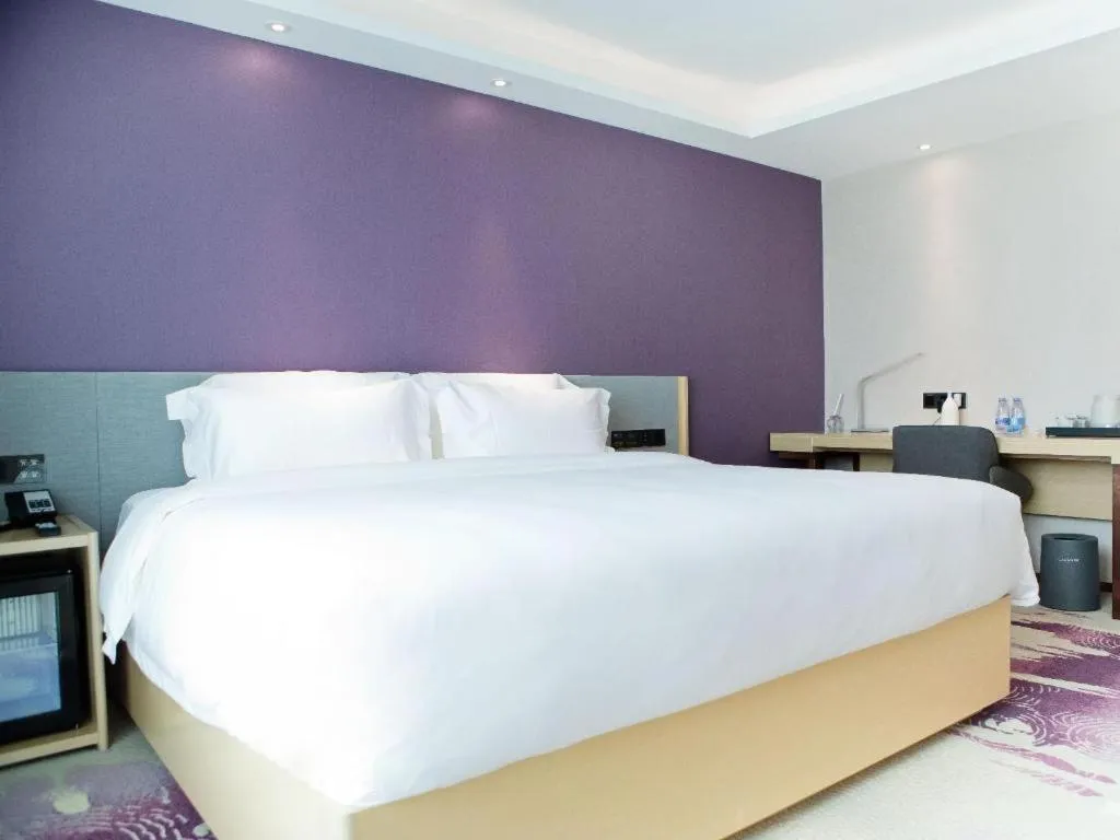 Bed in Lavande Hotel Shenzhen North Station Huawei Gangtou Metro Station