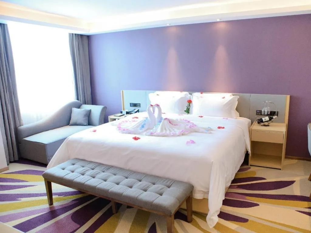 Bed in Lavande Hotel Shenzhen North Station Huawei Gangtou Metro Station