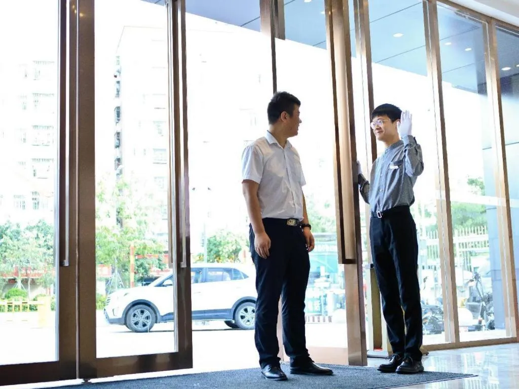 Lavande Hotel Shenzhen North Station Huawei Gangtou Metro Station