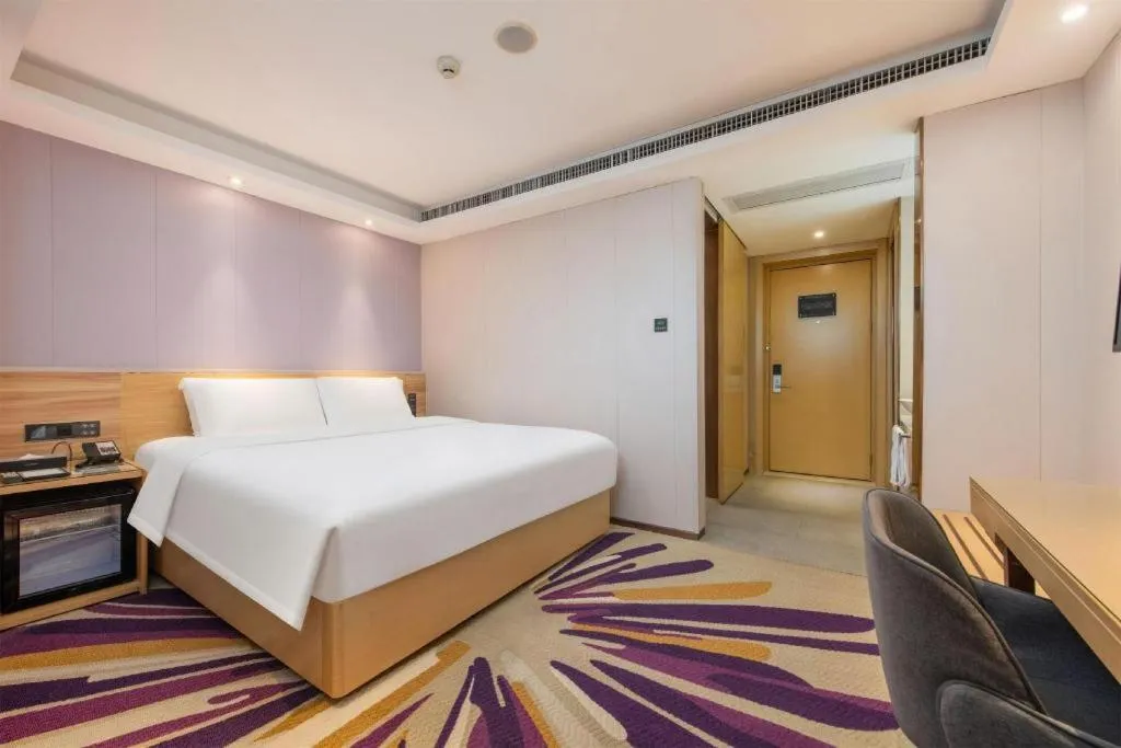 Bed in Lavande Hotel Shenzhen North Station Huawei Gangtou Metro Station