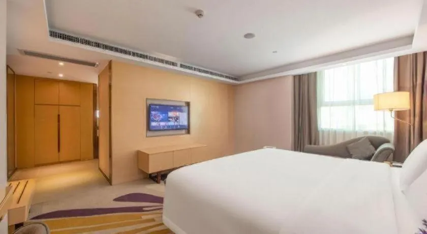 Bed in Lavande Hotel Shenzhen North Station Huawei Gangtou Metro Station