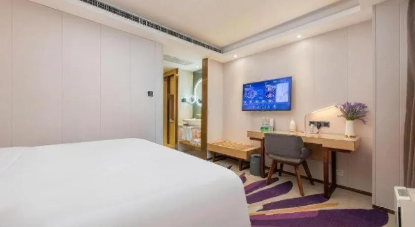 Bed in Lavande Hotel Shenzhen North Station Huawei Gangtou Metro Station