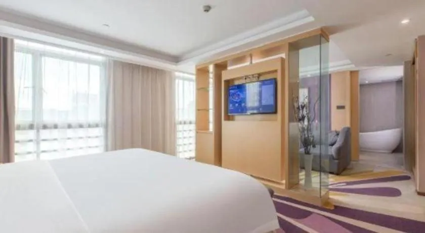 Bed in Lavande Hotel Shenzhen North Station Huawei Gangtou Metro Station