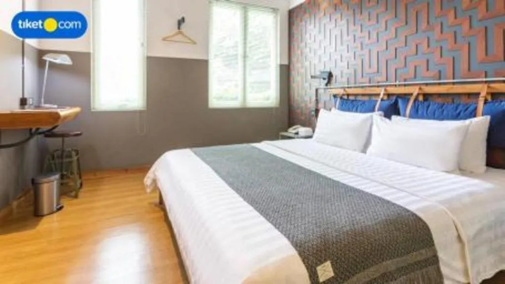 Bed in The House Tour Middletown