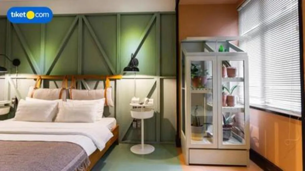 Bed in The House Tour Middletown