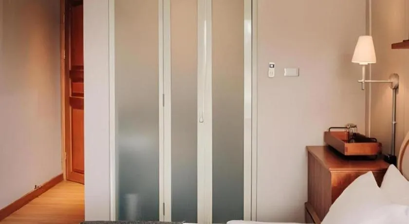 Bed in The House Tour Middletown